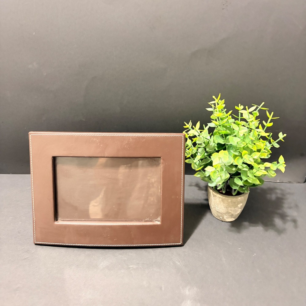 Swing Brown Leather Picture Frame White Contrast Stitching 4x6 Horizontal